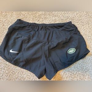 NIKE shorts in size M, excellent condition